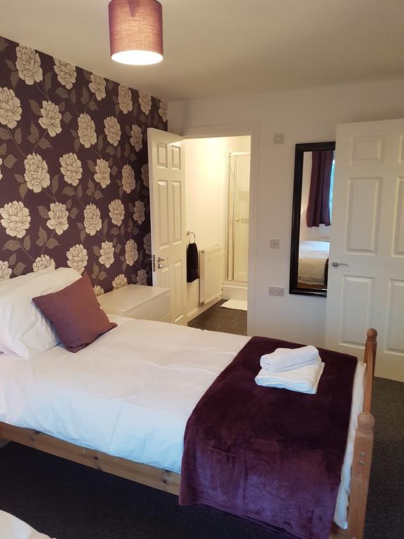 Bathgate Contractor And Business Apartment Екстериор снимка
