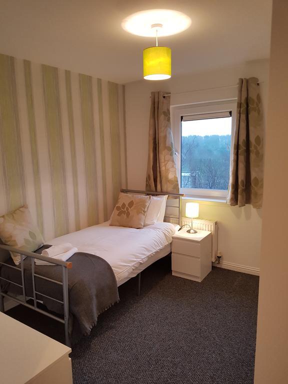 Bathgate Contractor And Business Apartment Екстериор снимка
