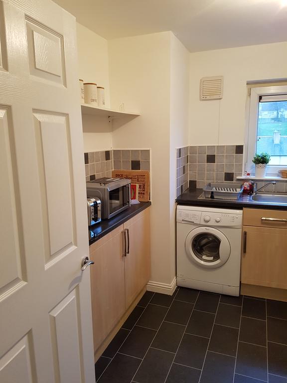 Bathgate Contractor And Business Apartment Екстериор снимка
