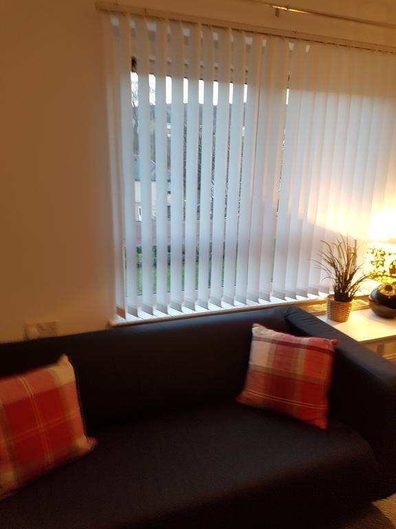 Bathgate Contractor And Business Apartment Екстериор снимка
